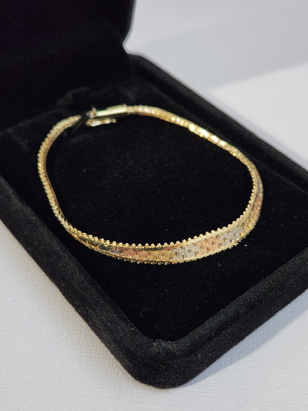 *Sale* Vtg 14K Italy Tri Color Solid Gold 7g 7" Woven Bracelet Gold Mint